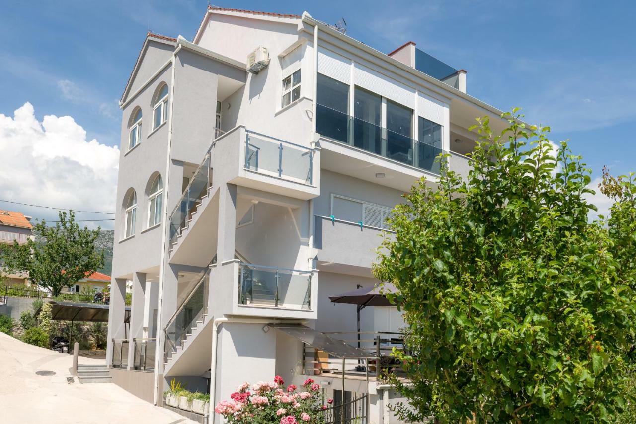 Apartments Kapo Kaštela Exterior foto